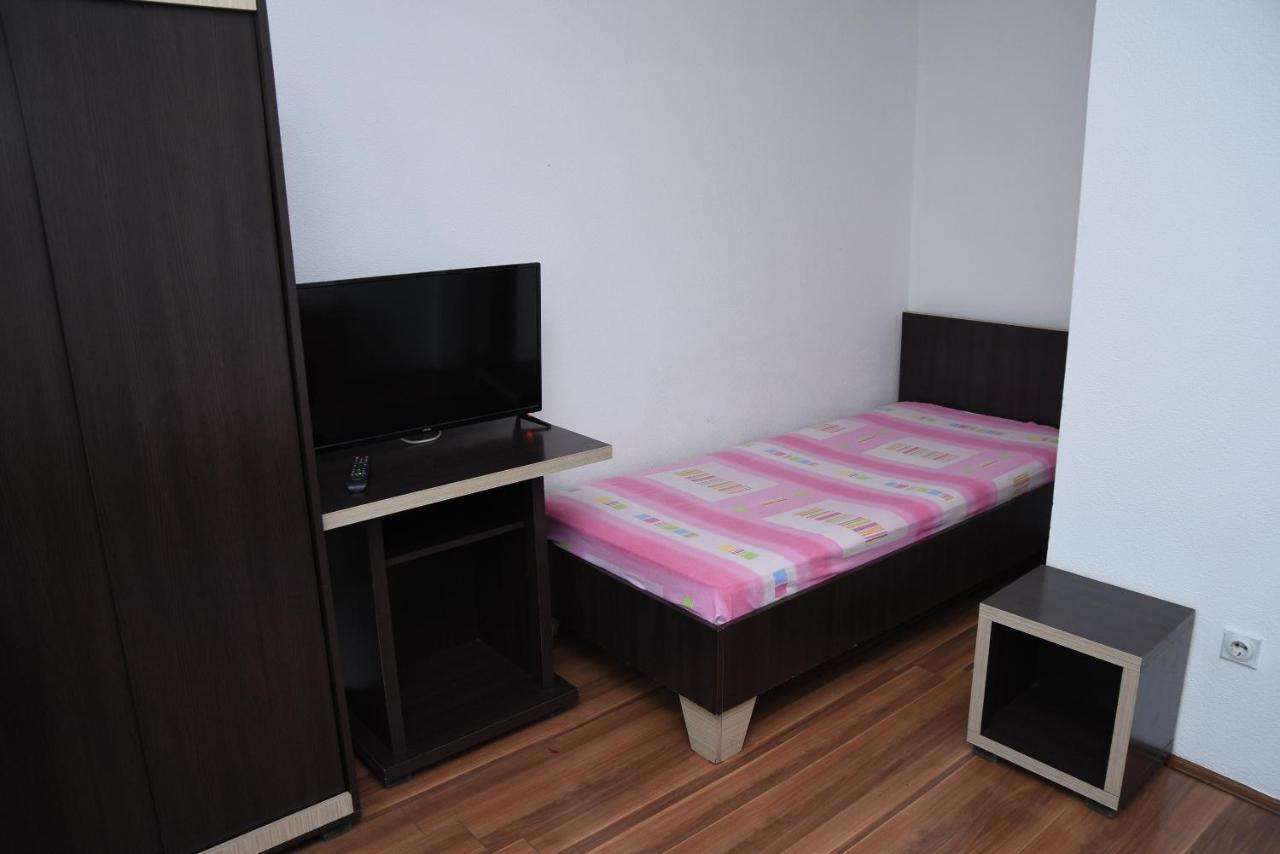 Bed and Breakfast Mm Narcis Власина-Рид Экстерьер фото