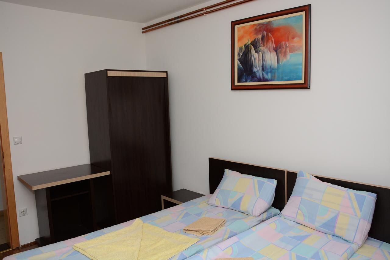 Bed and Breakfast Mm Narcis Власина-Рид Экстерьер фото