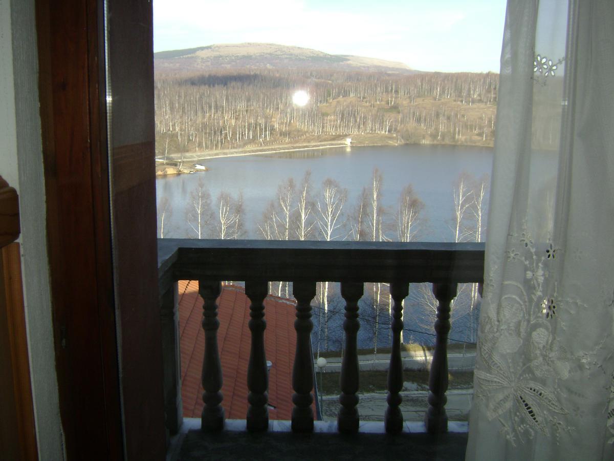 Bed and Breakfast Mm Narcis Власина-Рид Экстерьер фото