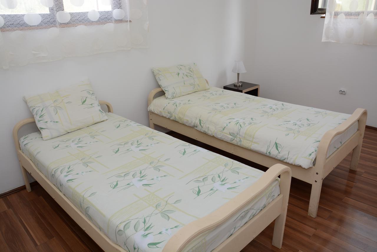 Bed and Breakfast Mm Narcis Власина-Рид Экстерьер фото