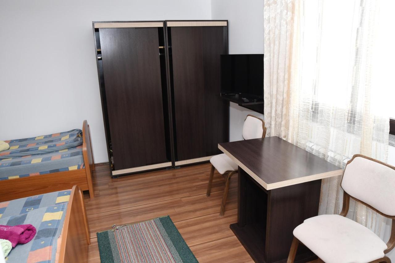 Bed and Breakfast Mm Narcis Власина-Рид Экстерьер фото